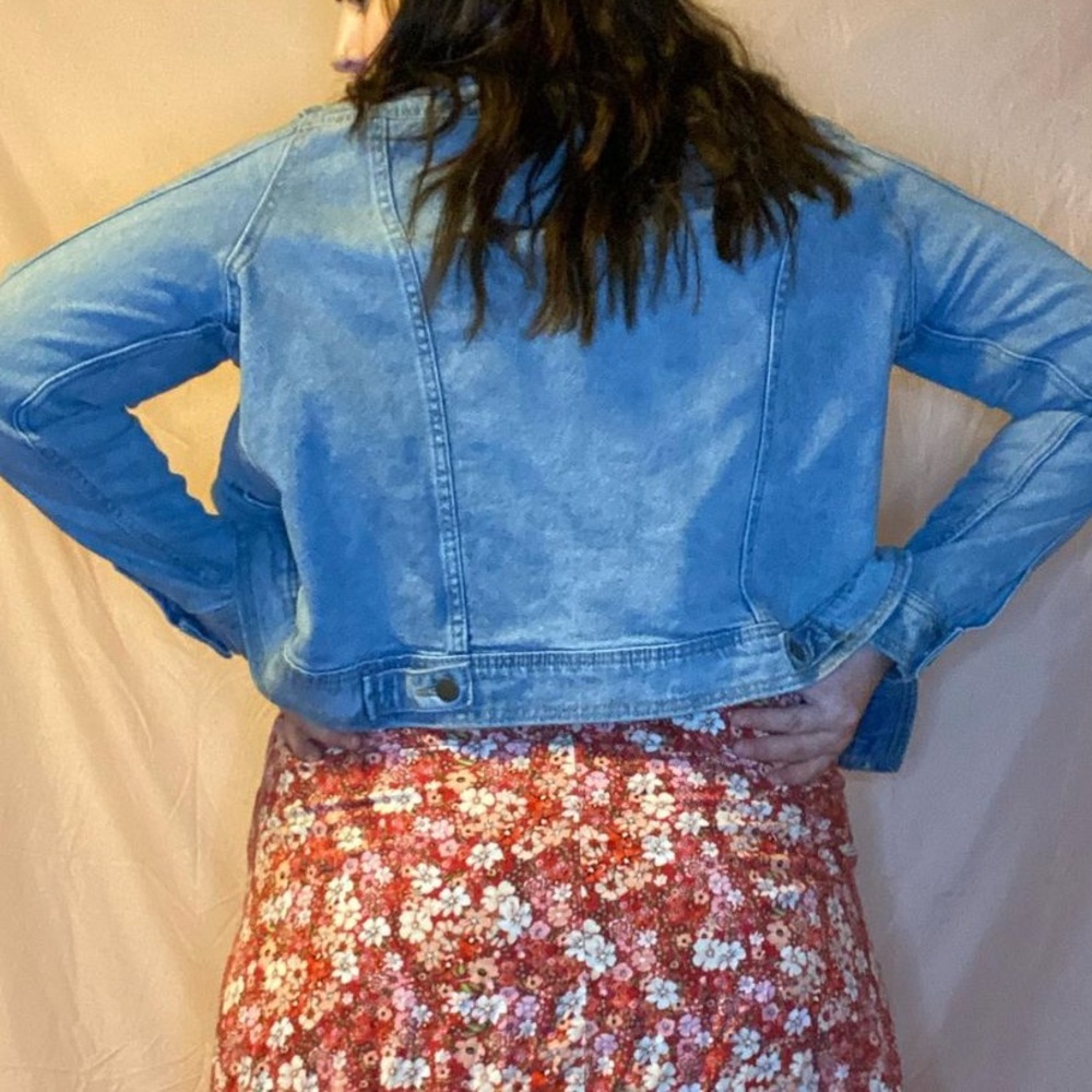 Jean jacket 🦋 - Picture 2 of 3